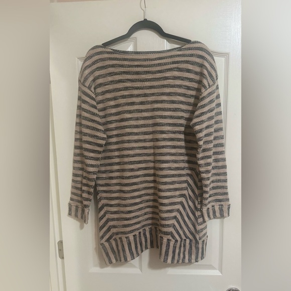 NWOT Women’s Soft Surrounding Sweater Tan Stripe Tunic Pullover Size‎ M. - Picture 1 of 7